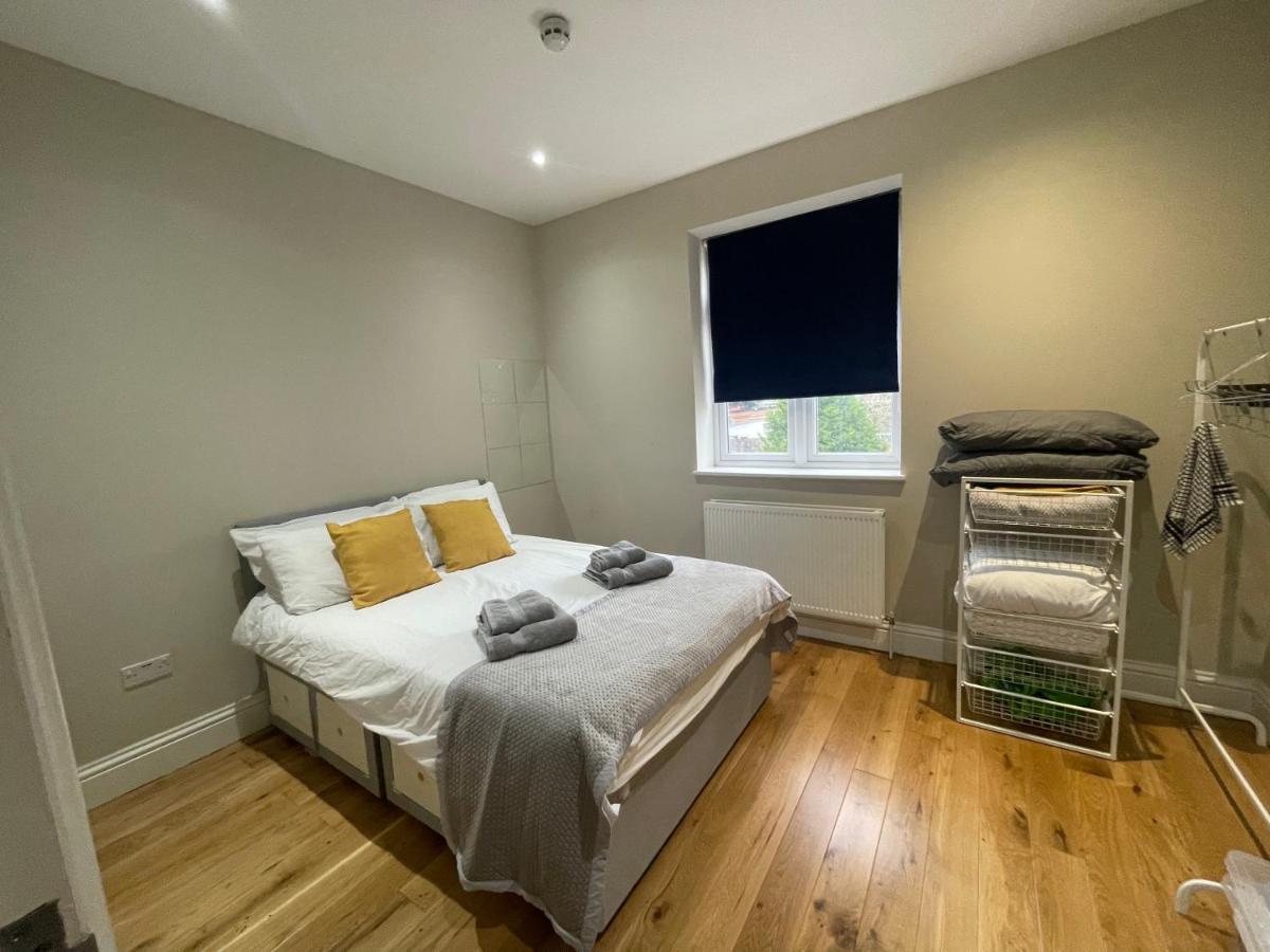 Lovely 1 Bedroom Apartment With On Street Parking London Exterior photo
